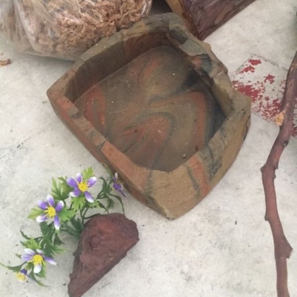 Reptile Habitat Tank Accessories - Picture 2 of 3